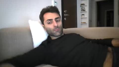 kikkus01 online show from November 2025 03:01:02 PM