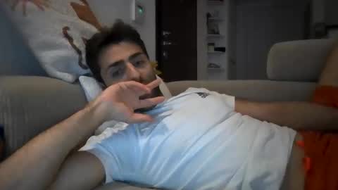 kikkus01 online show from April 2026 08:28:01 PM