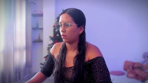 Alejandra  online show from December 2024 04:05:01 PM