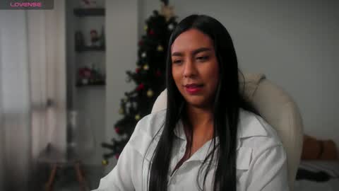 Alejandra  online show from December 2024 09:22:01 PM