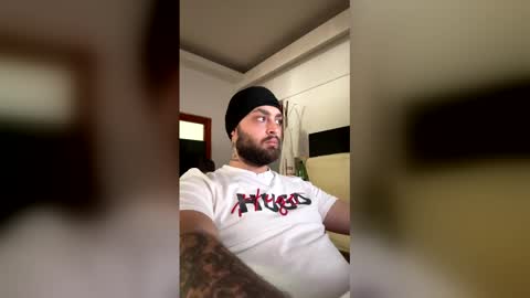 killerbeexxx online show from May 2026 09:50:01 AM