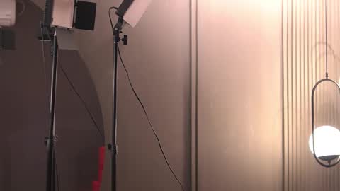 Kim online show from December 2025 12:43:02 PM