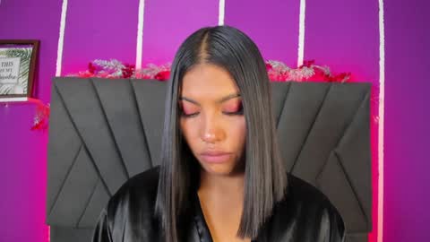 kim  online show from February 2025 01:45:01 AM