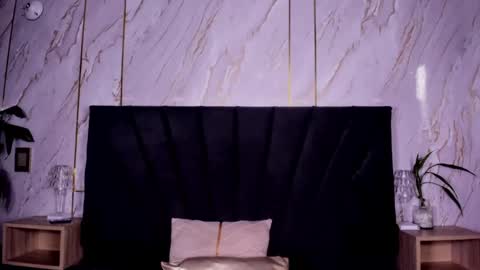 kim  online show from September 2025 12:16:01 PM