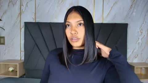 kim  online show from October 2025 07:05:01 PM