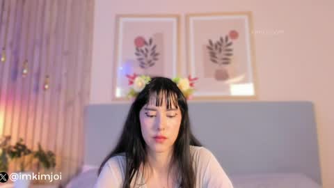 Kim Joi online show from April 2026 01:41:01 PM