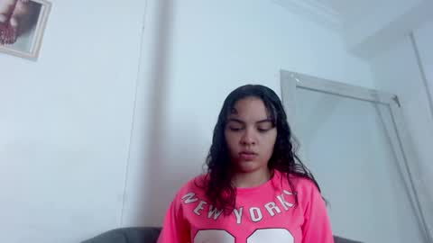 Snapshot of kim_lennon chatting on February 2025 01:53:02 PM K I M online show from February 2025 01:53:02 PM