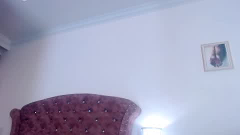 Snapshot of kim_lennon chatting on February 2025 03:04:02 PM K I M online show from February 2025 03:04:02 PM