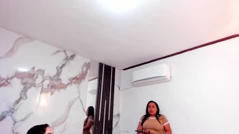 K I M online show from September 2025 11:59:01 AM