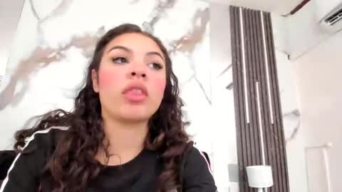 K I M online show from October 2025 01:19:01 PM