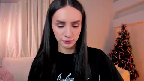 Kim Oberlin online show from December 2025 04:15:01 PM