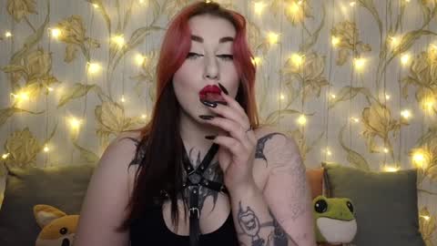 Hi Im Kimberly but u can call me Kim. Turn on ur sound i love to talk and moan online show from December 2024 05:18:02 PM