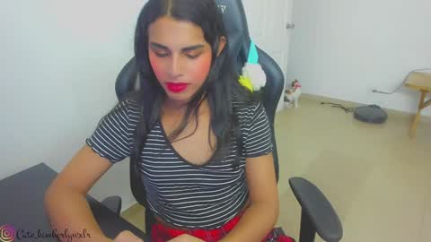 Snapshot of kim_wexler chatting on February 2025 04:37:02 AM OnlyFans kimberlywexlr online show from February 2025 04:37:02 AM