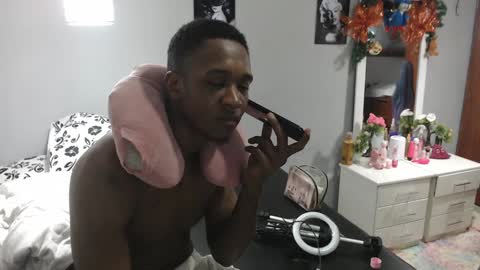 Snapshot of kimandyuk chatting on December 2024 07:25:02 PM Kim  Yuk online show from December 2024 07:25:02 PM