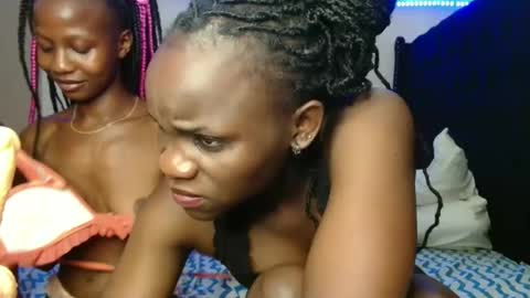 Kimberly online show from November 2025 04:22:02 AM