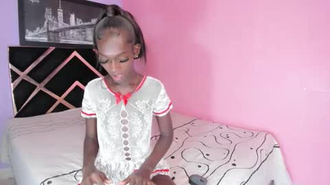 kimberly_ebonny online show from November 2025 02:50:01 PM
