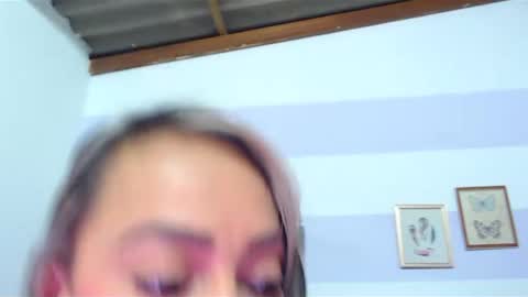 Kim  online show from February 2025 06:49:02 PM