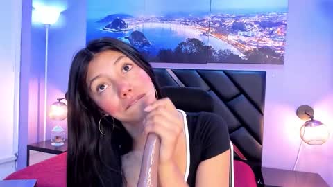 Kimberly Villalobos online show from March 2026 11:43:02 AM