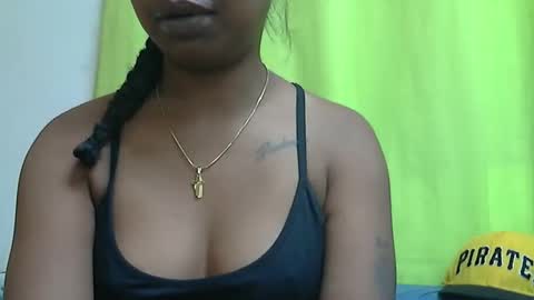 kimberlyy25 online show from September 2025 06:53:01 PM