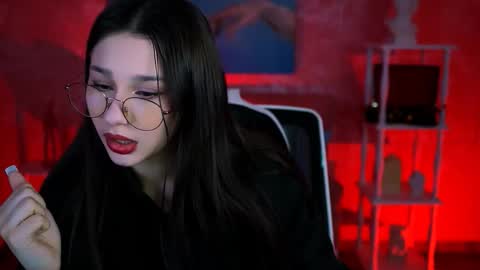 kimclarks online show from September 2025 04:51:02 PM