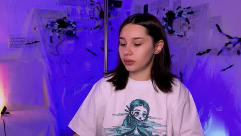 kimclarks online show from October 2025 08:39:01 AM