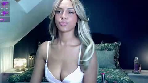     Help me reach 100 thumbs up  online show from November 2025 09:48:01 PM