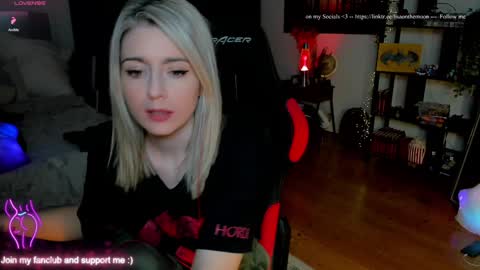 Wolfs Girl online show from February 2026 06:24:02 PM