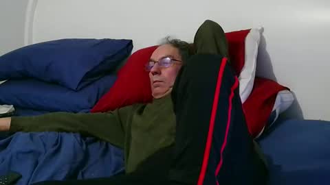 kimintheshed online show from November 2025 03:30:02 AM