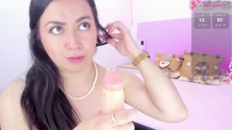 Snapshot of kimkalifa chatting on December 2024 06:38:02 PM Camila online show from December 2024 06:38:02 PM