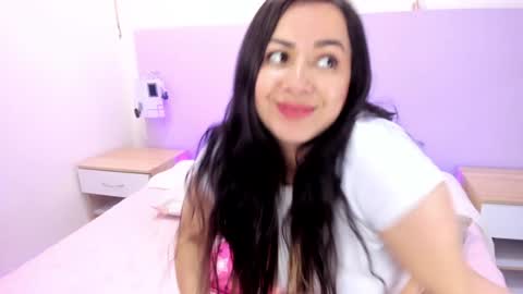 Snapshot of kimkalifa chatting on January 2025 04:57:01 PM Camila online show from January 2025 04:57:01 PM