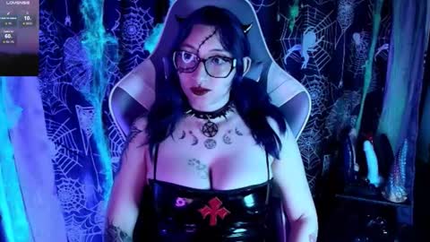 Snapshot of kimlennox_ chatting on October 2025 01:51:02 PM online show from October 2025 01:51:02 PM