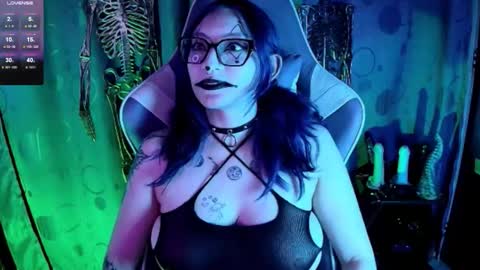 Snapshot of kimlennox_ chatting on November 2025 03:33:02 PM online show from November 2025 03:33:02 PM