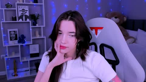 Snapshot of kimm_wong chatting on May 2026 02:41:01 AM kimm wong online show from May 2026 02:41:01 AM