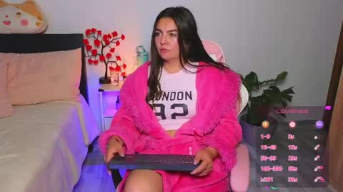 kimmie_dollxo online show from May 2026 11:54:01 PM