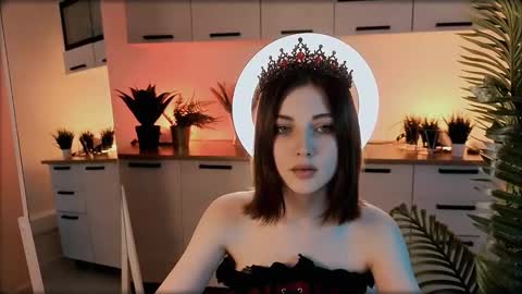 Snapshot of kimmie_shine chatting on September 2025 08:38:02 AM Your Kimmie follow me online show from September 2025 08:38:02 AM