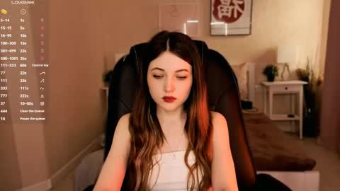 Snapshot of kimmie_shine chatting on June 2026 02:44:02 PM Your Kimmie follow me online show from June 2026 02:44:02 PM