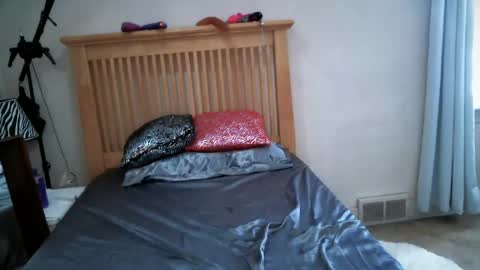 Snapshot of kimmitay chatting on February 2025 07:31:02 PM Kimmi Taylor online show from February 2025 07:31:02 PM