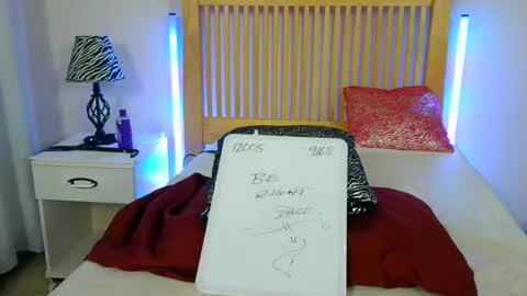 Snapshot of kimmitay chatting on October 2025 07:35:02 PM Kimmi Taylor online show from October 2025 07:35:02 PM