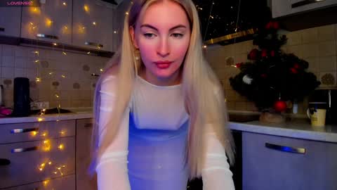 Snapshot of kimmy1_powell chatting on January 2025 09:30:01 AM kimmy1_powell online show from January 2025 09:30:01 AM
