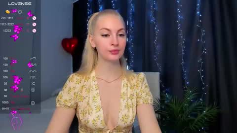 Snapshot of kimmy1_powell chatting on September 2025 03:41:02 AM kimmy1_powell online show from September 2025 03:41:02 AM
