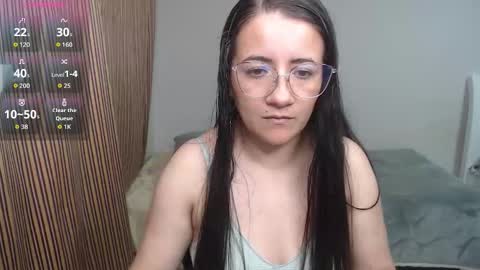 Snapshot of kimmy_naughty_ chatting on October 2025 01:44:02 AM DAYANA online show from October 2025 01:44:02 AM