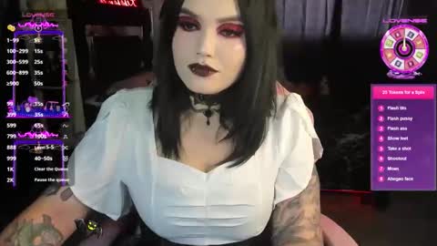 Kim  online show from April 2026 06:02:01 PM