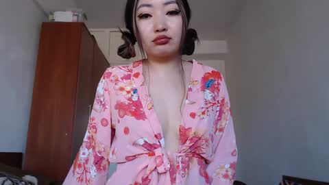 Kimso online show from March 2025 03:48:02 AM