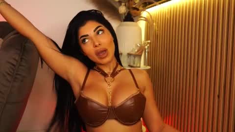 Andreea online show from October 2025 09:26:02 PM