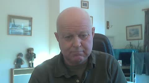 kindahairy4u online show from December 2024 12:34:01 PM