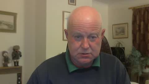 kindahairy4u online show from October 2025 06:02:01 PM