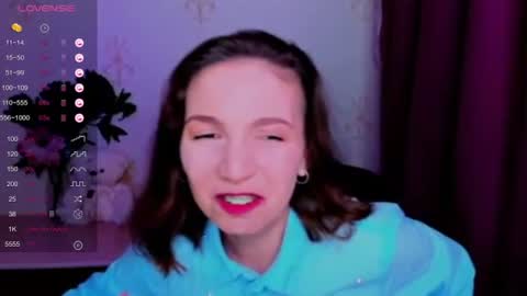 Snapshot of kindhazelhere_ chatting on June 2026 04:36:02 AM Hazel online show from June 2026 04:36:02 AM