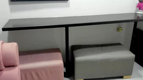 NIKKY AND MAIK online show from October 2025 09:42:01 AM