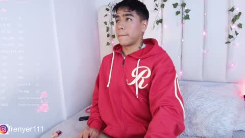 Snapshot of king_azahell chatting on January 2025 04:08:01 AM king help me reach 100 likes online show from January 2025 04:08:01 AM