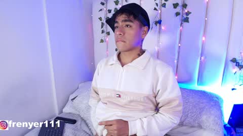 Snapshot of king_azahell chatting on January 2025 03:58:01 AM king help me reach 100 likes online show from January 2025 03:58:01 AM